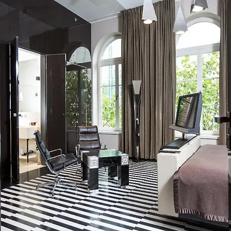 Blow Up Hall 5050 Hotel Poznań