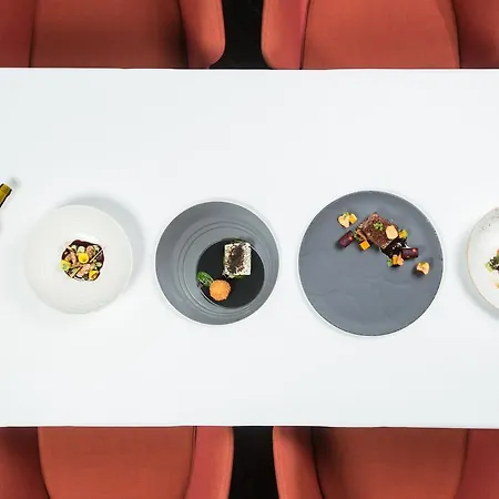 Blow Up Hall 5050 Hotel