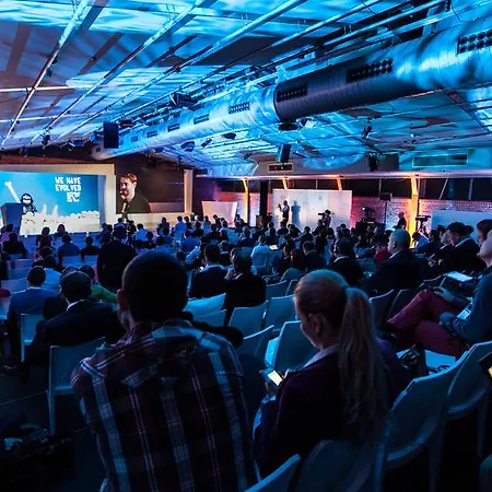 Blow Up Hall 5050 Poznań