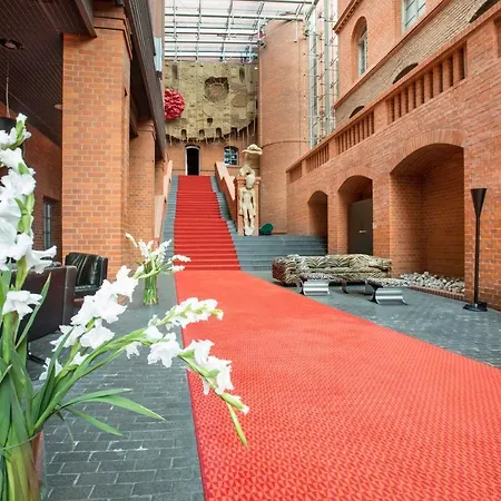 Blow Up Hall 5050 Poznań