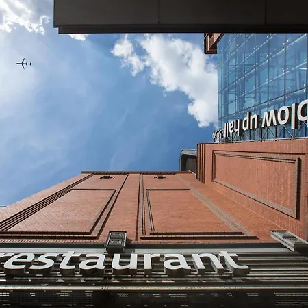 Hotel Blow Up Hall 5050 Poznan