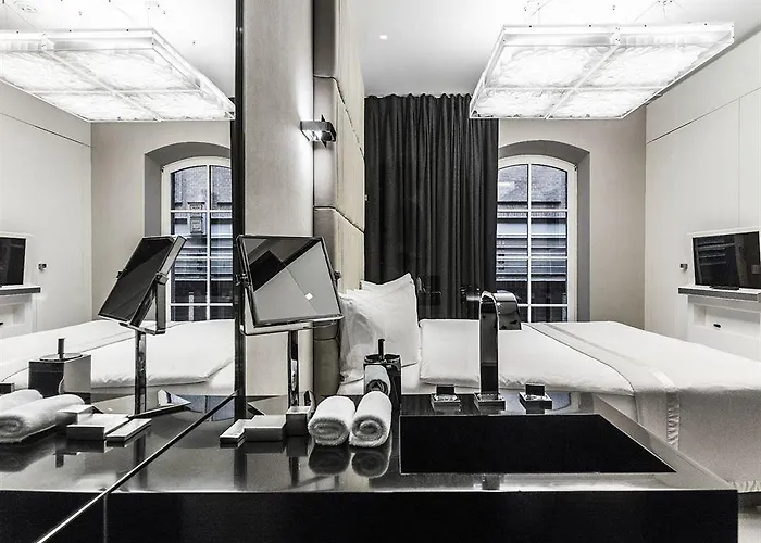 Blow Up Hall 5050 Hotel Poznan