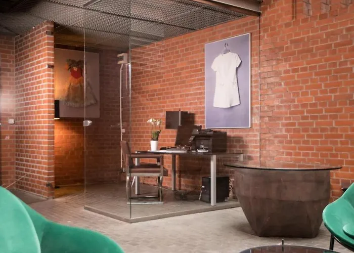 Blow Up Hall 5050 5* Poznan