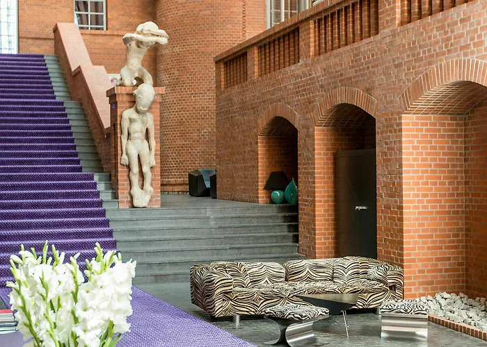 Hotel Blow Up Hall 5050 Poznan