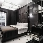 Готель Blow Up Hall 5050