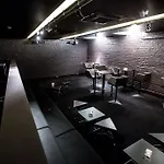 Blow Up Hall 5050 Готель Познань