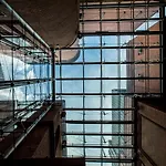 Готель Blow Up Hall 5050