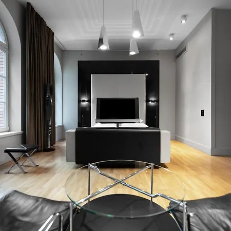 Отель Blow Up Hall 5050