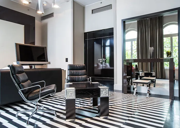 Hotel Blow Up Hall 5050 Poznan