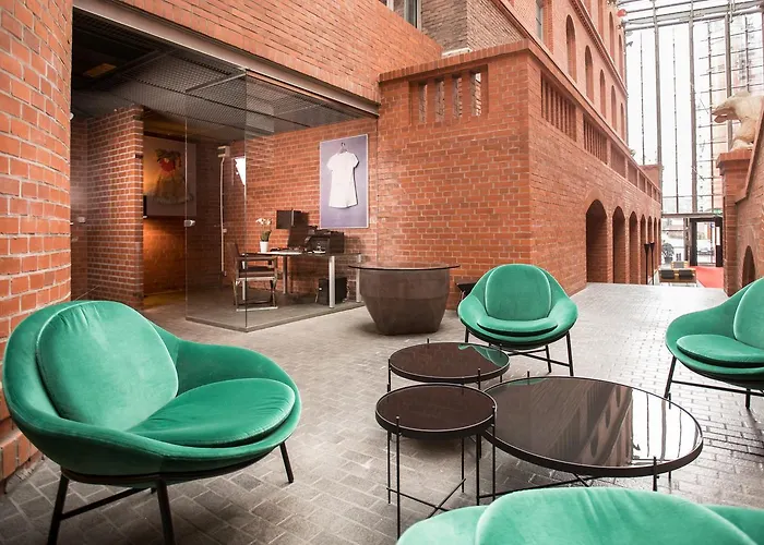 Blow Up Hall 5050 Hotel