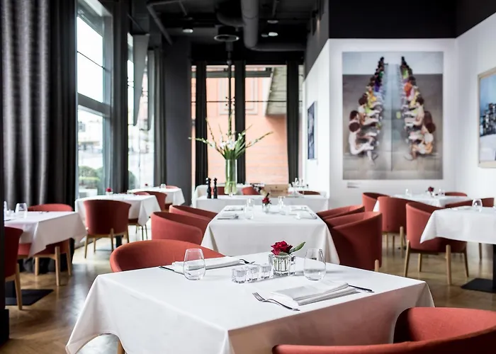 Blow Up Hall 5050 Отель Познань