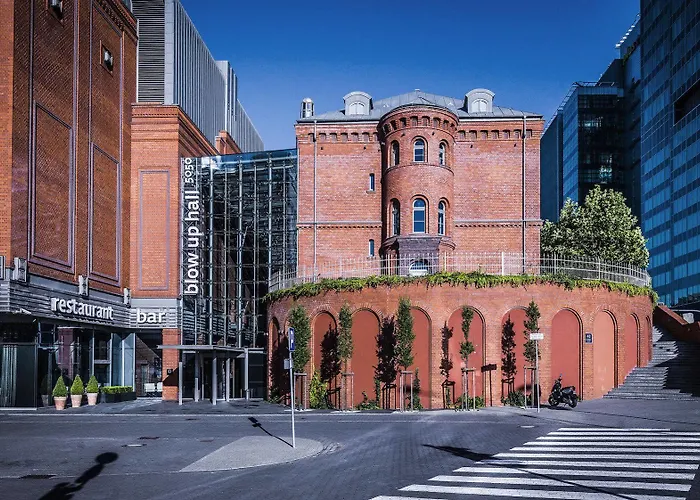 Blow Up Hall 5050 Hotel