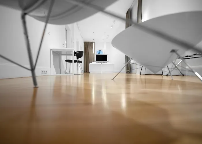 Hotel Blow Up Hall 5050 5*